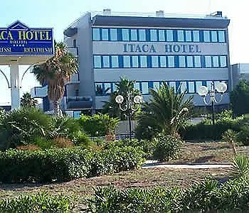 ホテル イタカ 4*